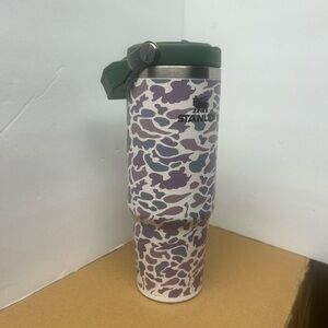 Stanley Camouflage 30 oz flip top tumbler